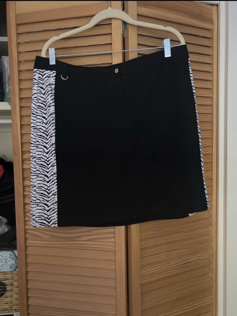Chicos Zenergy Skort - 2.5 Size (14)